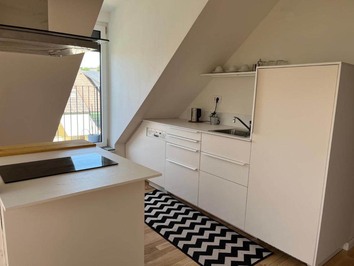 Apartment Malina - Free Private Parking Любляна Экстерьер фото